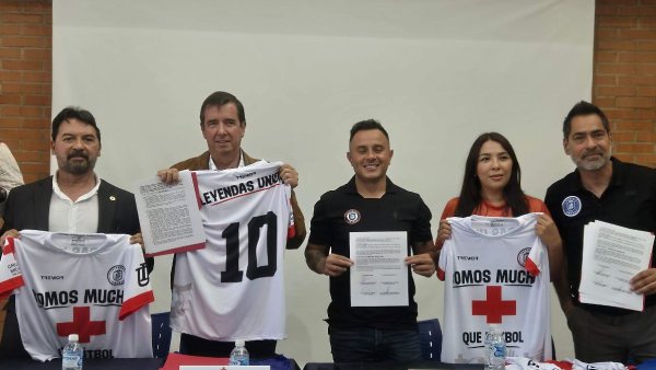 Cruz Roja y Leyendas Unidas firman convenio para salud deportiva en León